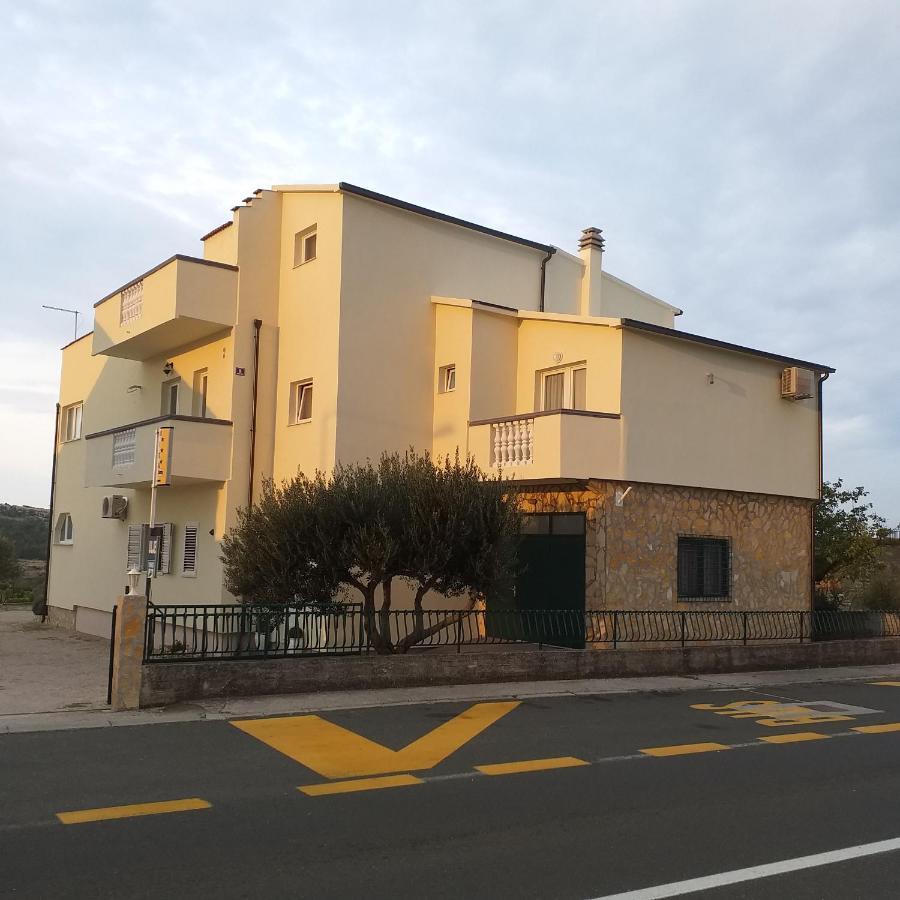Apartments Mira Jadrtovac 외부 사진